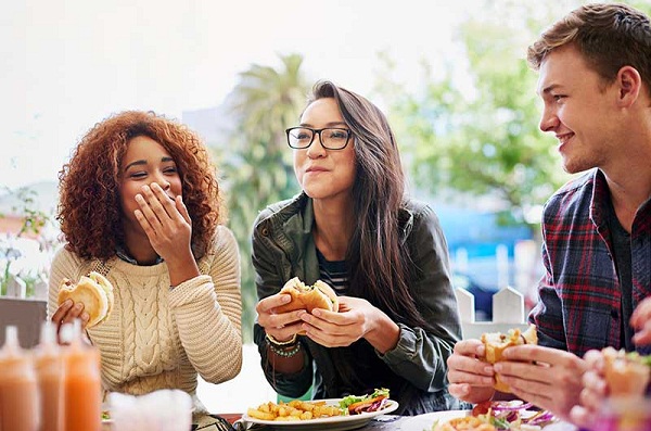 Tips for eating out without going off the diet